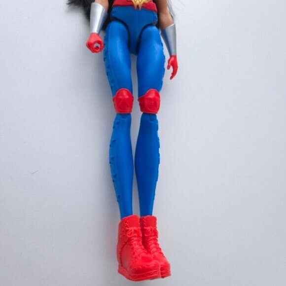 DC Super Hero Girls Action Training Dolls - Picture 15 of 16